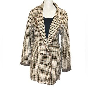 Marled Houndstooth Double-Breasted Blazer in Black and Cream